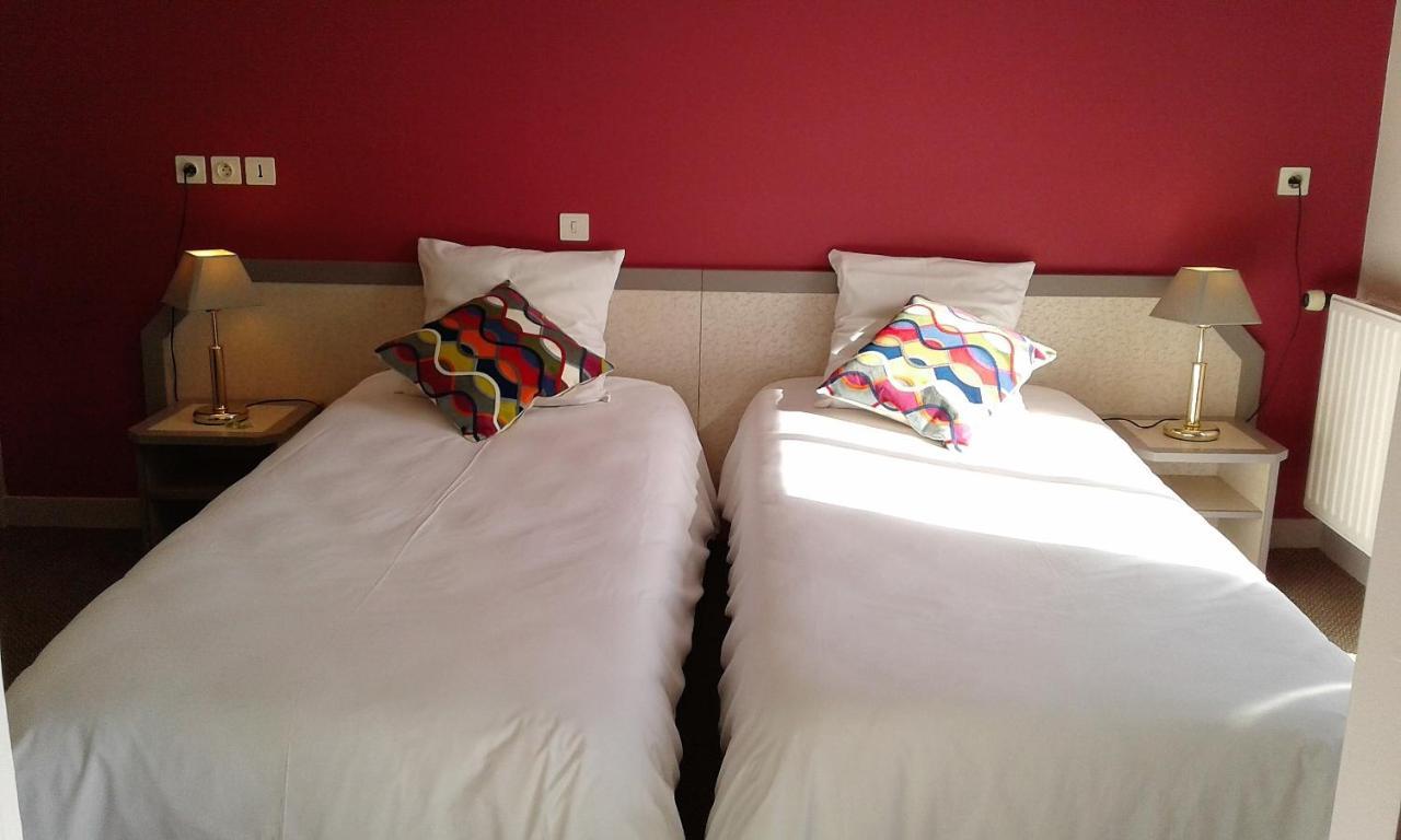 Hotel Restaurant Le Capricorne Pouldreuzic Zewnętrze zdjęcie