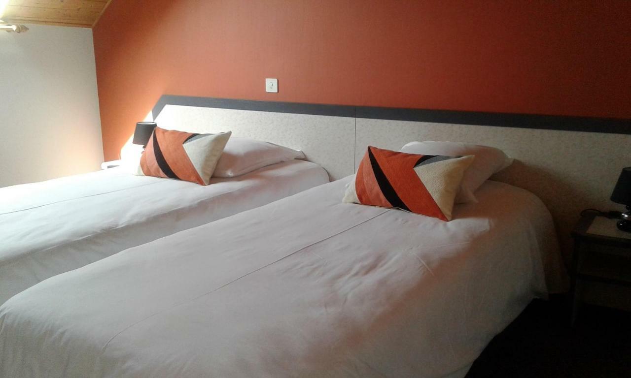 Hotel Restaurant Le Capricorne Pouldreuzic Zewnętrze zdjęcie